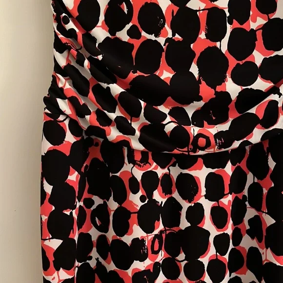 Nine West Red/Black/White Patterned Dress - Size 8! - Picture 3 of 7
